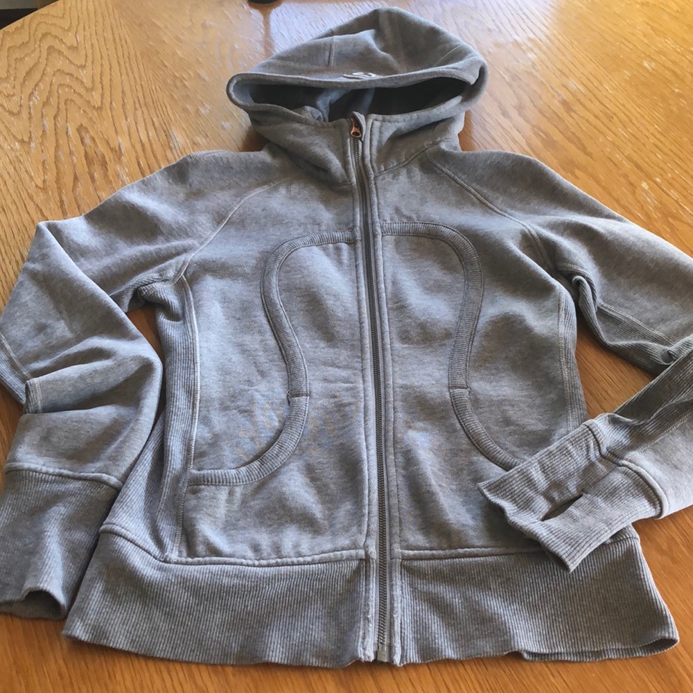Lululemon scuba hoodie, size 6. Grey.